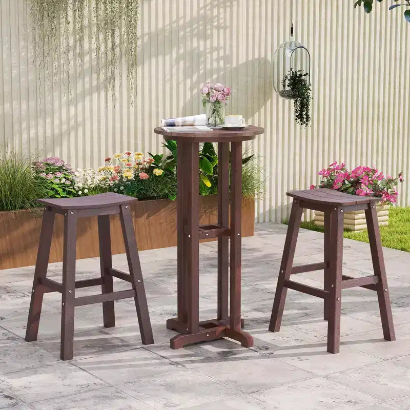Tabouret de bar de patio avec siège incurvé et repose-pieds