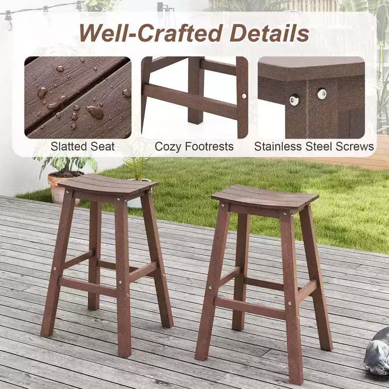Tabouret de bar de patio avec siège incurvé et repose-pieds